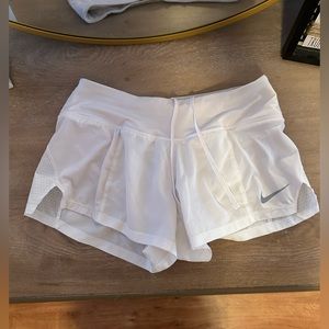 White Nike shorts size xs